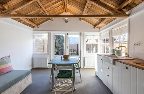 Renesse Ski Chalet | George's Lodges Renesse