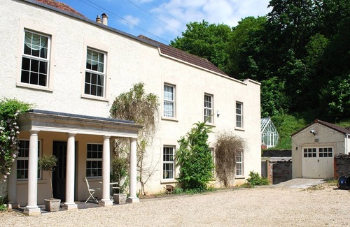 Upton Cheyney House | Georgian House with Indoor Swimming Pool