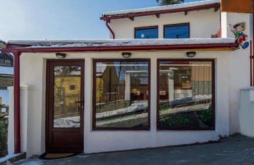 Brasov Apartment | Geppetto’s Studio Brasov