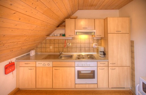 Sulzfeld Apartment | Geräumige 75qm Ferienwohnung mit Balkon, viele Freizeitangebote, kostenfreies WLAN