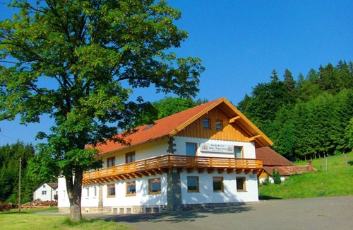 Waldmuenchen Apartment | Geräumige Ferienwohnung mit Herrlichem Rundumblick Über den Ganzen Ferienhof