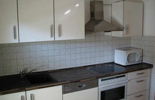 Zirndorf Apartment | Geräumige Ferienwohnung für bis zu sechs Personen nähe Playmobilland!