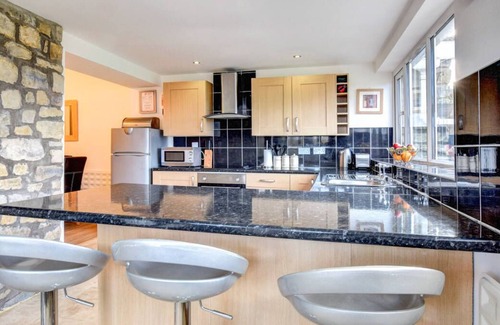 Peterston-Super-Ely House | Ger-y-llyn in the beautiful Cardiff