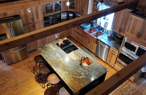 Wardensville House | Get some R&R at The Space Between