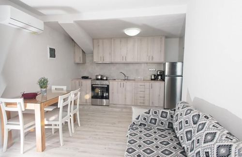 Lentas Apartment | Get up, have breakfast and enjoy the fantastic sea view!