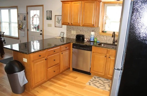 Albrightsville Ski Chalet | Getaway Chalet Poconos near Lake Harmony, Camelback, Jim Thorpe, Hickory Run