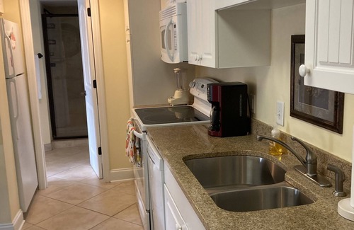 Litchfield by the Sea Condo | Getaway to Serenity Summerhouse Villa’s at Litchfield by The Sea OCT SPECIALS