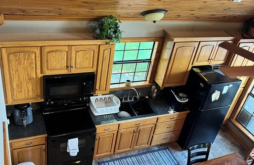 Negreet House | Getaway vacation home on Toledo bend. Right on the water with dock!