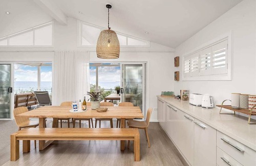 Coledale House | Getawayz NSW - 'Drift' - Absolute Beachfront at Coledale w/Panoramic Views & Multiple Living Zones
