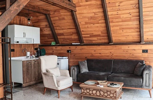 Sapanca Bed & Breakfast | Gezegen Bungalow