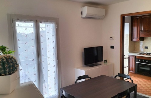 Costarainera Apartment | Gi House. Borgo antico Costarainera - typical apartment for families