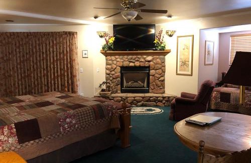 Running Springs Cabin | Giant Oaks Lodge