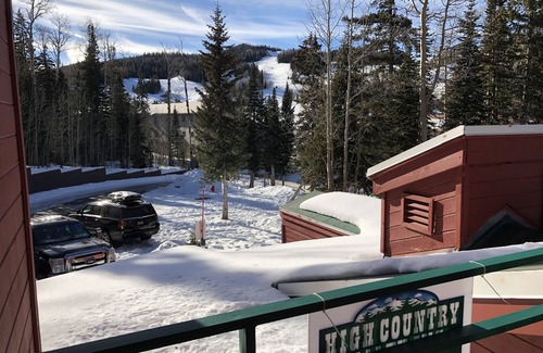 Brian Head Condo | Giant Steps ski in/out 2 bedroom 2 bath