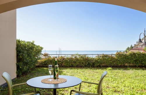 Portopiccolo Apartment | Giardino Fiorito - Portopiccolo Apartments