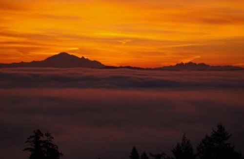 Regional District of Nanaimo House | Gibralter Rock Ocean View B&B