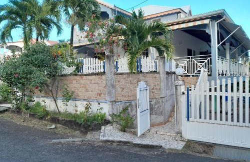 Capesterre-Belle-Eau House | GIGI House