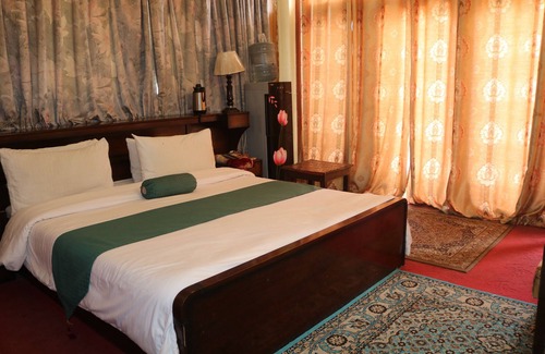 Gilgit Hotel | Gilgit Gateway Hotel