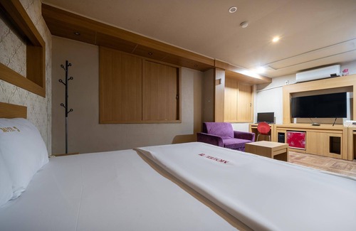 Gimje Hotel | Gimje Jjim