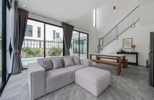 Bang Sare Villa | Gina Poolvilla 6BR Pattaya
