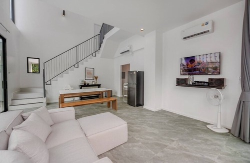 Bang Sare House | Gina Poolvilla89 Pattaya-Bangsaray beach