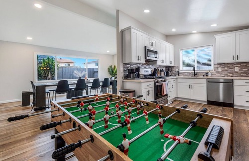 La Mesa House | Girls & Family Trip+Pool+beauty bar, San Diego