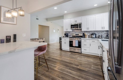 La Mesa House | Girls & Family Trip+Pool+beauty bar, San Diego