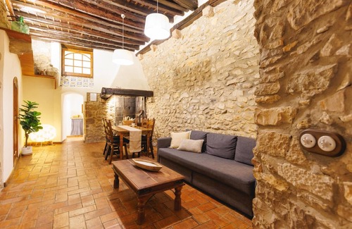 Barri Vell Apartment | Girona 1593 - Holiday Apartment Rental in Girona | Bravissimo