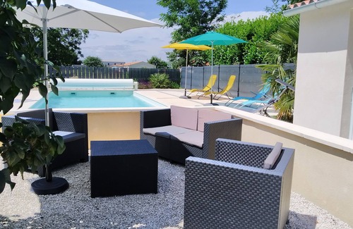 Luchat House | Gite 11 pers / 20mn beaches / Saintes Royan