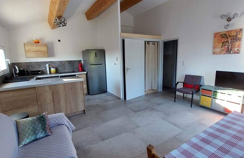 Sussargues Apartment | Gite 50m2 4 Personnes au Coeur du Village