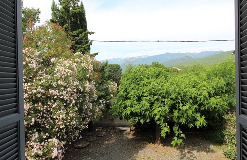 Ghisonaccia House | Gîte A Malba T6 with orchard 10 kms from the sea