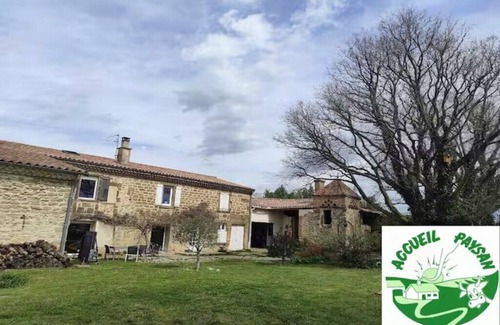 Saint-Marcel-les-Valence Cottage | Gîte at the Rougequeue organic farm, pets welcome