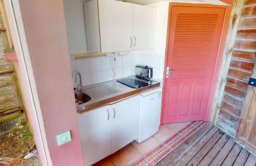 Sainte-Anne House | Gîte Baobab 1: Beautiful pool area with panoramic view