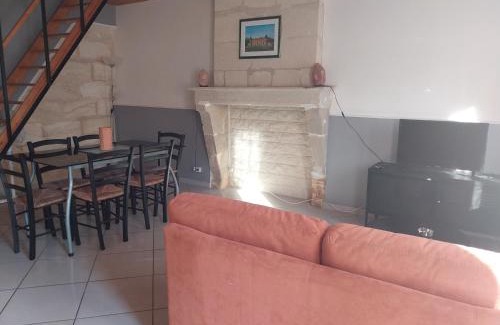 Saint-Seurin-de-Cadourne Apartment | Gite chez Lea