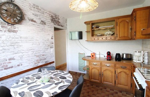 Condat Cottage | Gite Condat, 4 bedrooms, 8 persons