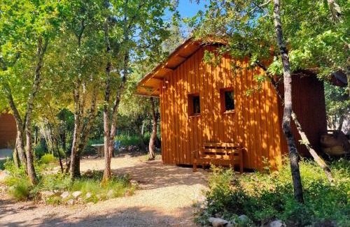 Labastide-de-Virac Ski Chalet | Gite et cabane écologiques 1000 Pailles