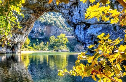 Labastide-de-Virac Ski Chalet | Gite et cabane écologiques 1000 Pailles