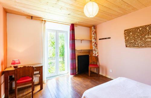 Boussenac House | Gite Familial En Ariège