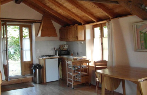 Vaour House | Gite for 2 - bright, natural, quiet and comfortable