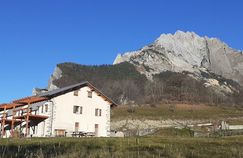 Saint-Michel-de-Maurienne House | Gite au Calme Avec vue sur les Montagnes