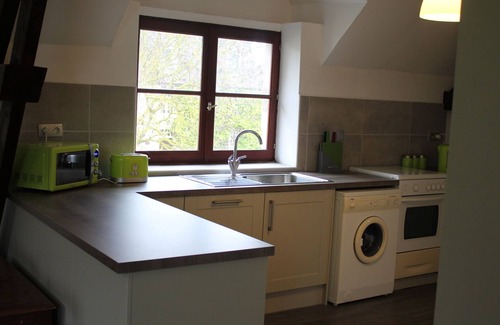 Fresne-la-Mere House | Gîte Goulet sleeps 5 just a stone's throw from Suisse Normande!