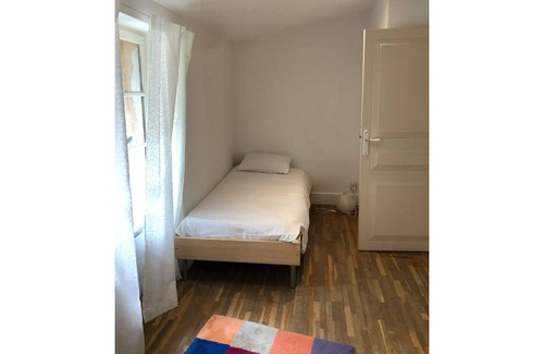Mondragon House | Gîte Grenache, in the heart of a 3*** vineyard