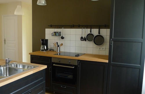 Saint-Meard-de-Drone House | Gîte in a mill on the Dronne in the Dordogne. Direct access to the river