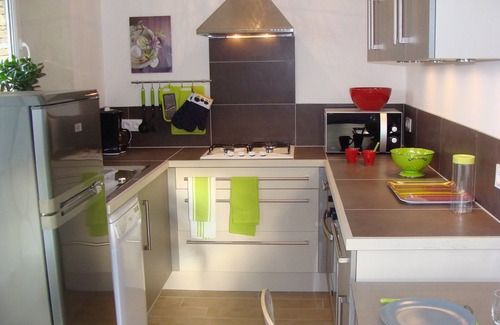 Saint-Andre-d'Olerargues Cottage | Gite in Mas Provençal, all comforts, air-conditioned, with swimming pool