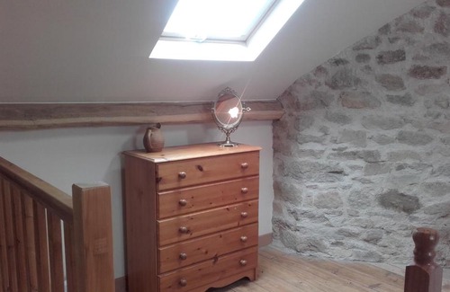 Saint-Priest-la-Plaine House | Gite L’hirondelle