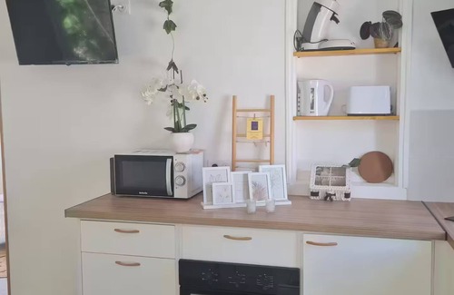 Petit-Bourg House | Gîte L'instant Cocooning - Entire cottage with jacuzzi ideally located!