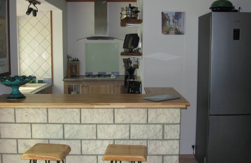 Salles House | Gite LA Bastide DE Salles