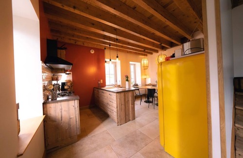 Plombiees-Les-Dijon House | Gite la source de neuvon