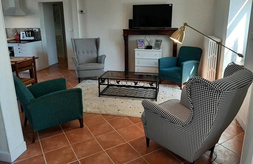 Lavault-Sainte-Anne Cottage | Gite Lavault-Sainte-Anne, 2 bedrooms, 4 persons