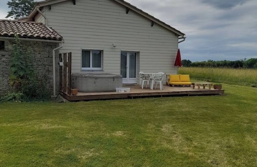 Saint-Meard-de-Gurcon House | Gite les Crozes