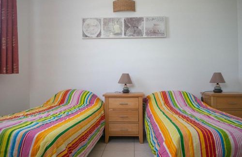 Joyeuse House | gite location climatisé avec Piscine commune en Ardèche